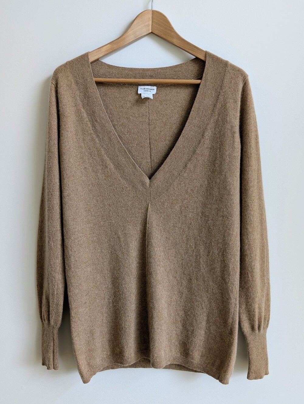 Club Monaco 100% Cashmere Deep V Neck Sweater Camel Light Brown Small
